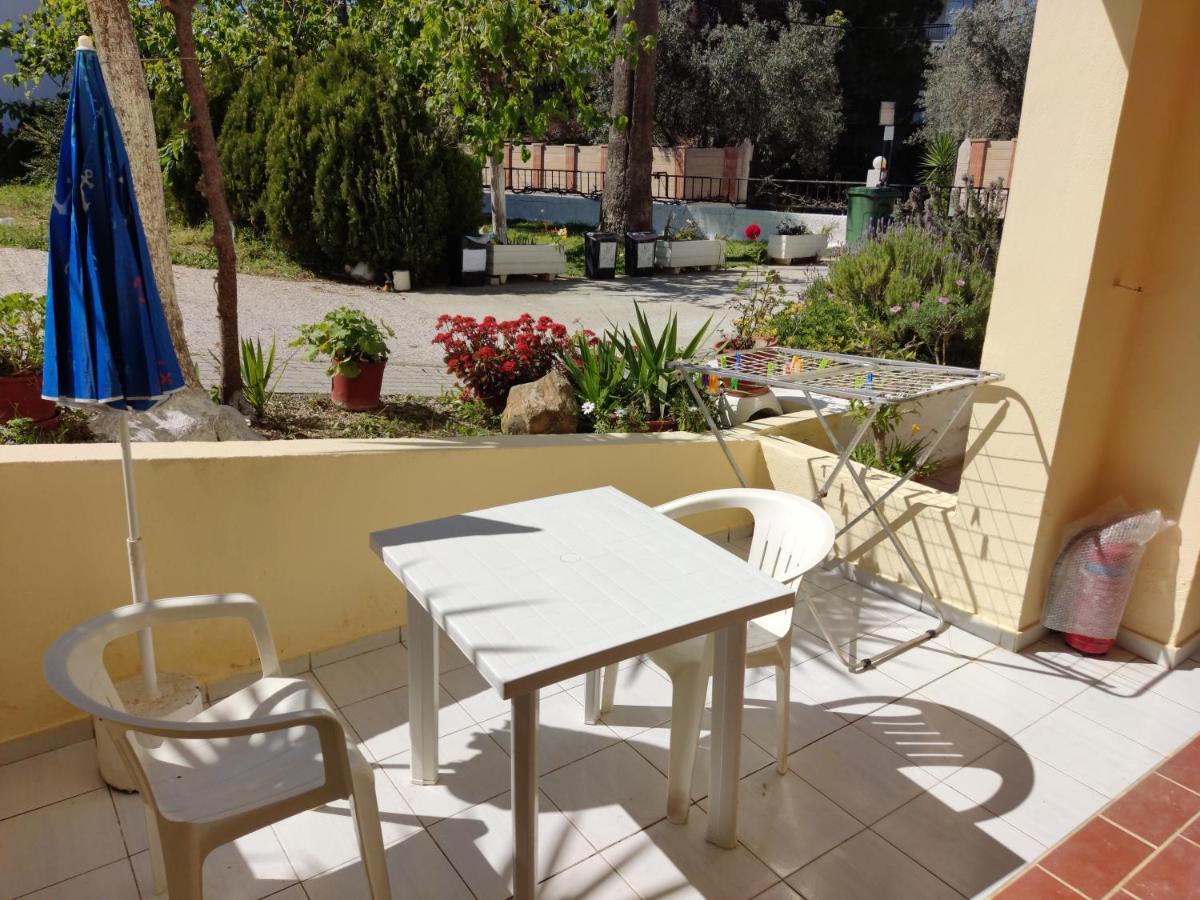 Zinovia Apartment Kato Daratso Exterior photo